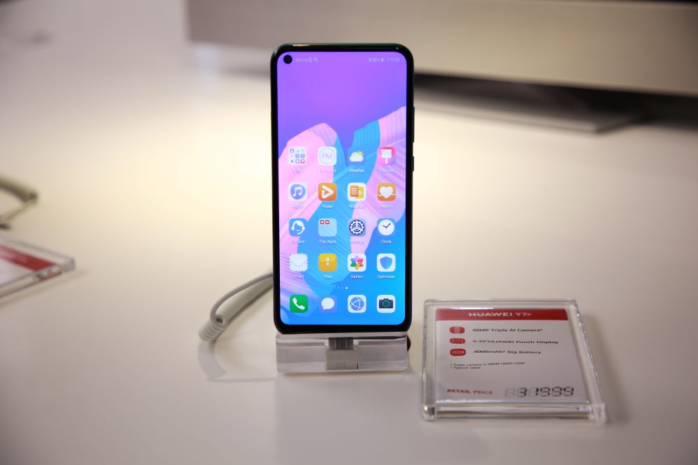 Mid-range මාදිලියේ  Smartphones අතර ප්‍රමුඛයා Huawei Y7P