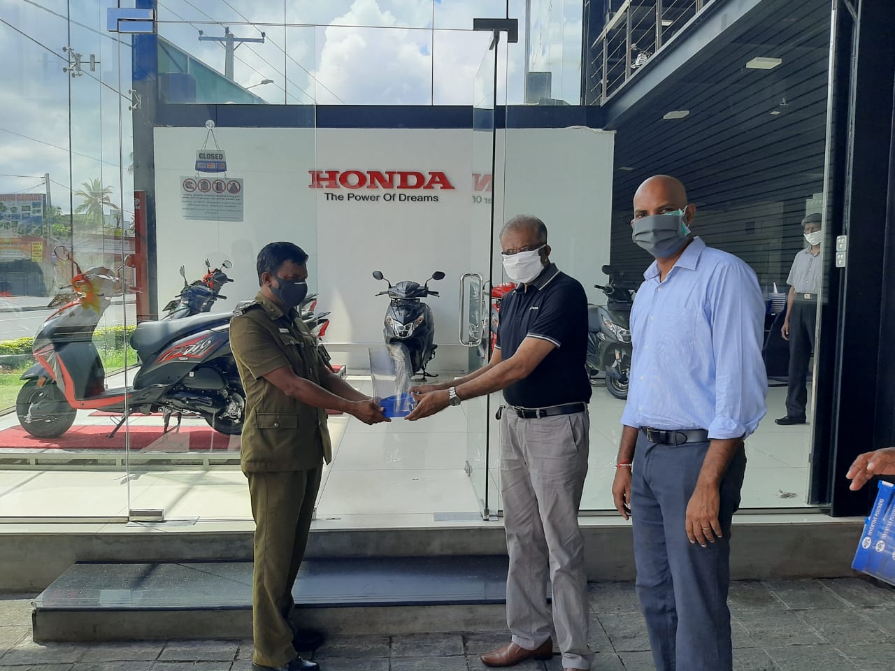 Stafford and Inventive Polymers donates Face Shields to PHI Union & IDH