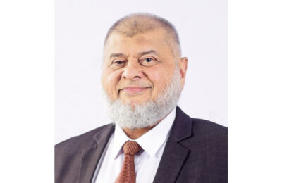 Aberdeen Holdings marks 30 years honours senior emplolyees